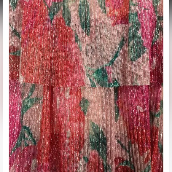 NWT Gianni Bini
Grace Plisse Floral Print Sweetheart Neck Cut-Out Tiered Dress - Picture 3 of 12